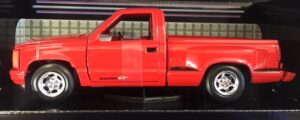 1992 GMC Sierra GT Pick up Truck in RED at diecastdepot