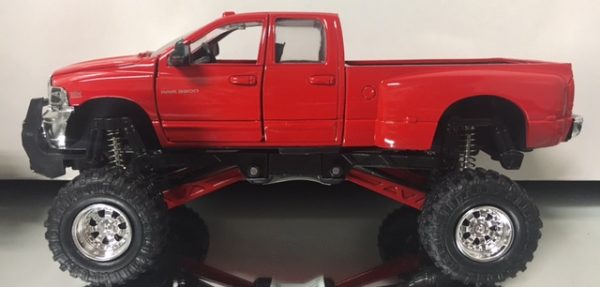 ss45411 3 - Toyota Tundra Pick Up Truck - ONLY RED LEFT