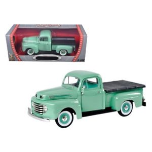 92218gr - 1948 Ford F-100 Pickup Truck with Flatbed cover- 1:18 Green