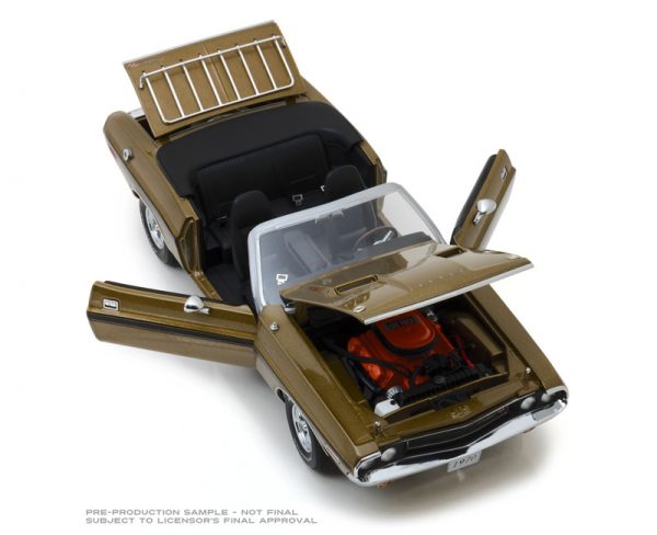 13527b - 1970 Dodge Challenger R/T Convertible with Luggage Rack - Y6 Gold Poly