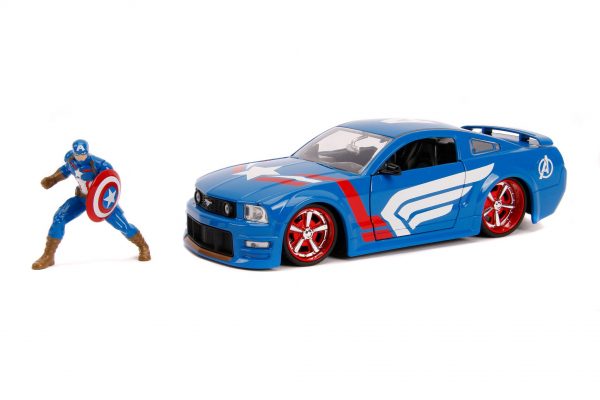 31187 1.24 hwr marvel 2006 ford mustang gt w captain america 2 - 2006 Ford Mustang GT with Captain America – Marvel Avengers – Hollywood Rides
