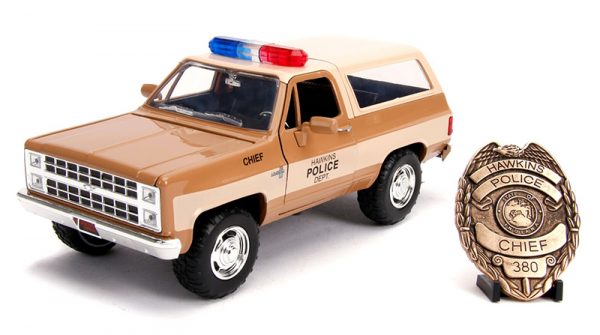 31111 - Hawkins Police Dept - Hopper's Chevy Blazer with Police Badge - Stranger Things (Netflix Series, 2016-Current)