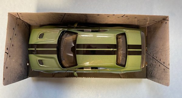 79350gr1 - 2018 DODGE CHALLENGER SRT HELLCAT WIDEBODY IN MILITARY GREEN WITH DUAL GUNMETAL CENTER STRIPES