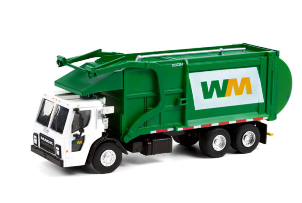 45120 c - 2020 Mack LR Refuse Truck - Waste Management