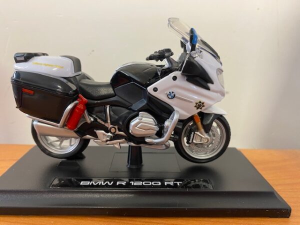 32306bike - 1:18 Authority - BMW R 1200 RT - POLICE MOTORCYCLE - WHITE