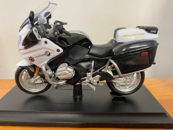 32306bike4 - 1:18 Authority - BMW R 1200 RT - POLICE MOTORCYCLE - WHITE