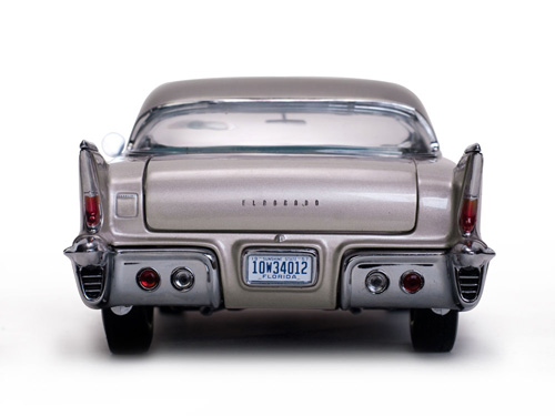 4012b - 1957 Cadillac Eldorado Brougham by SunStar - 1:18 scale