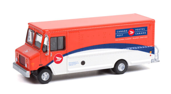 33210 c - Canada Post - 2019 Mail Delivery Vehicle