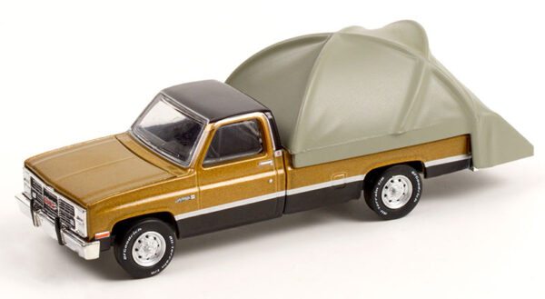 38010 c - 1984 GMC SIERRA CLASSIC - WITH TRUCK BOX TENT - THE GREAT OUTDOORS SERIES 1