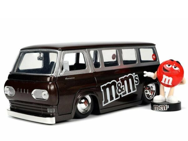 32027a - 1965 FORD ECONOLINE - WITH RED M & M FIGURE - HOLLYWOOD RIDES BY JADA