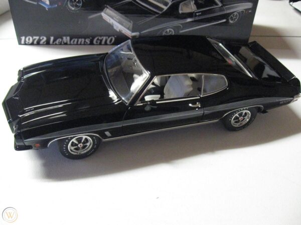 a1801205 3 - 1972 LEMANS GTO - BY ACME (Black)