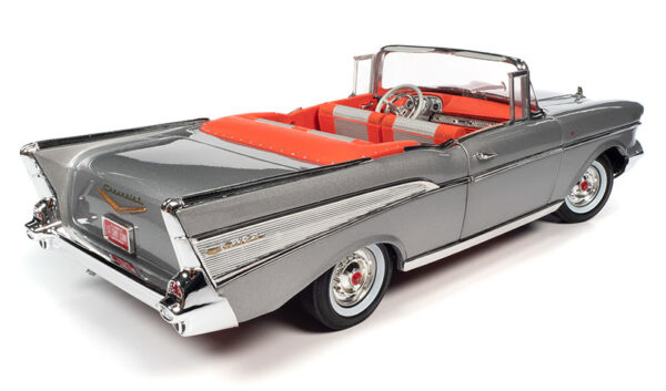 aw307a - 1957 Chevrolet Bel Air Convertible in Inca Silver