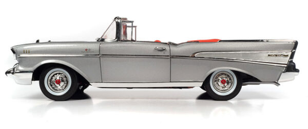 aw307h - 1957 Chevrolet Bel Air Convertible in Inca Silver
