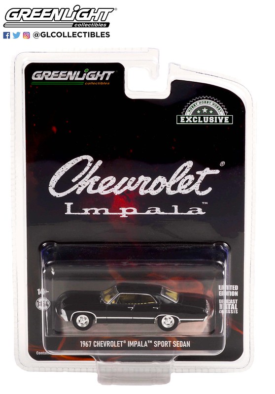 30333 - 1967 Chevrolet Impala Sport Sedan - Tuxedo Black (Hobby Exclusive)