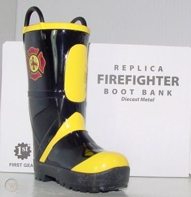 90 0381 - Firefighter Boot Coin Bank 1:4 SCALE