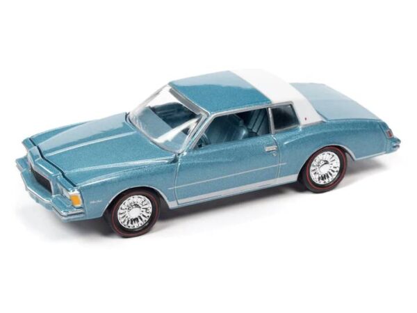jlmc028b5 - 1978 CHEVROLET MONTE CARLO IN LIGHT BLUE POLY WITH PARTIAL FLAT WHITE ROOF