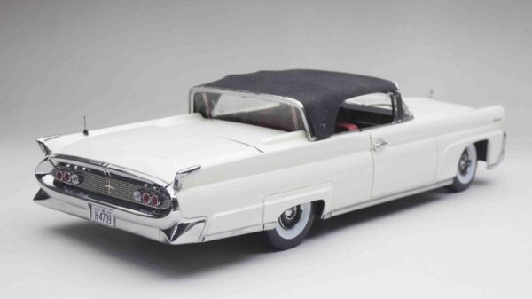 4709d - 1958 Lincoln Continental MKIII Close Convertible by SUNSTAR - NEW RELEASE