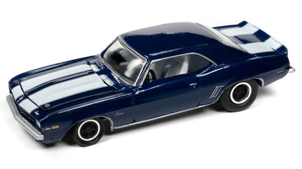 rc013 3 - 1969 Chevrolet Camaro in Royal Blue Metallic - RACING CHAMPIONS
