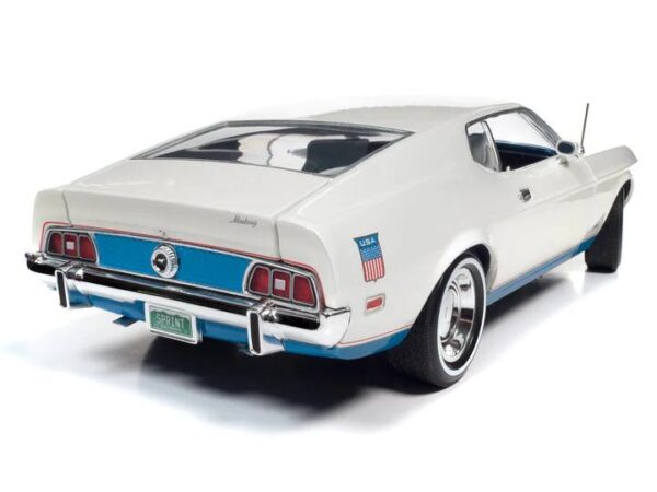 amm1286 1 - 1972 FORD MUSTANG FASTBACK (CLASS OF 1972)- AMERICAN MUSCLE