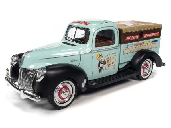 awss138 3 - MONOPOLY 1940 FORD PROPERTY MANAGEMENT TRUCK W/RESIN FIGURE