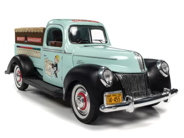 awss138 7 - MONOPOLY 1940 FORD PROPERTY MANAGEMENT TRUCK W/RESIN FIGURE