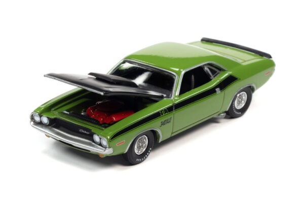 awsp64342a6 1 - 1970 Dodge Challenger T/A in Go Green w/Flat Black Hood & Black T/A Side Stripes