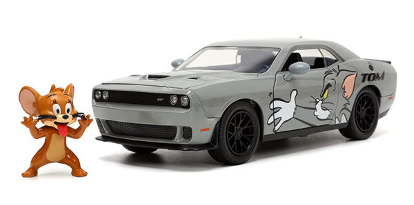 33722 1 - Tom and Jerry - 2015 Dodge Challenger Hellcat with Diecast Jerry Figure