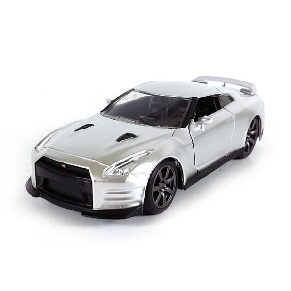 97383a - BRIANS NISSAN GT-R (R35) SILVER FROM FAST & FURIOUS 1:32 SCALE (5")