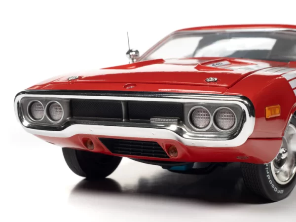 amm1299f - 1972 PLYMOUTH ROAD RUNNER GTX 1:18 SCALE DIECAST