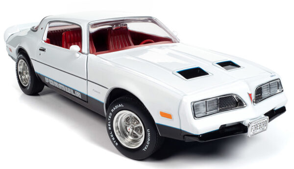 1318a - 1977 Pontiac Firebird Formula - Cameo White