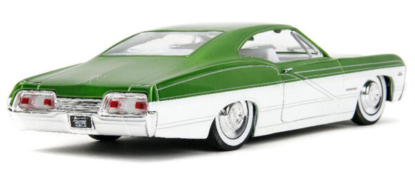 35025a - 1967 Chevrolet Impala 2-Door in Green and White BigTime Muscle