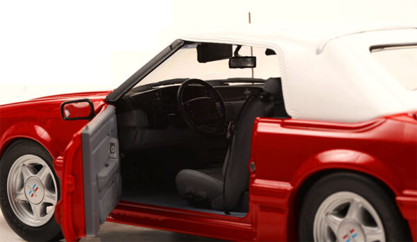v4 18998 - Axel Foley's 1991 Ford Mustang GT Convertible - Beverly Hills Cop III (1994)